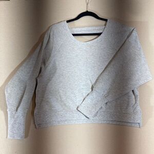 Yogalicious Sweatshirt Women's M‎ Heather Grey Cropped Yoga Workout Athleisure